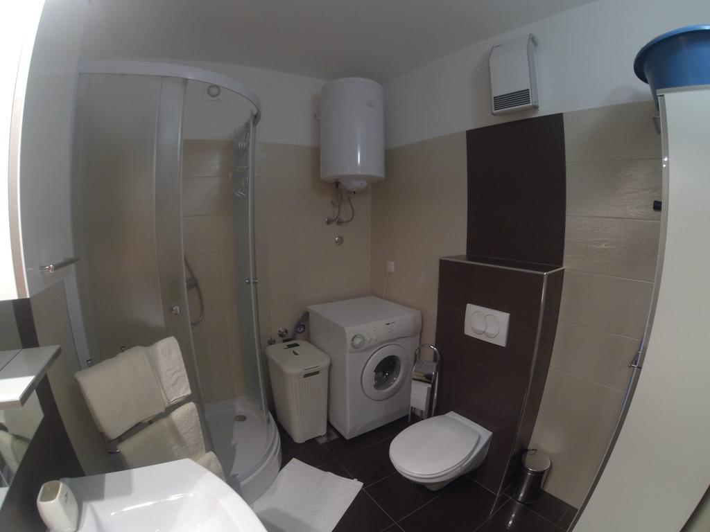 Apartment In Centre For 7 سبليت الغرفة الصورة